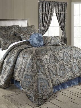 Elegant Blue and Gray Paisley Comforter Set - Home Bedding